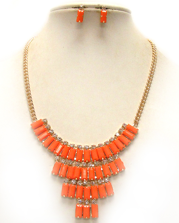 MULTI CRYSTAL AND ACRYLIC BAGUETTE STONE DECO DROP BIB NECKLACE EARRING SET
