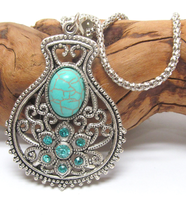 VINTAGE TIBETAN SILVER AND TURQUOISE PENDANT NECKLACE