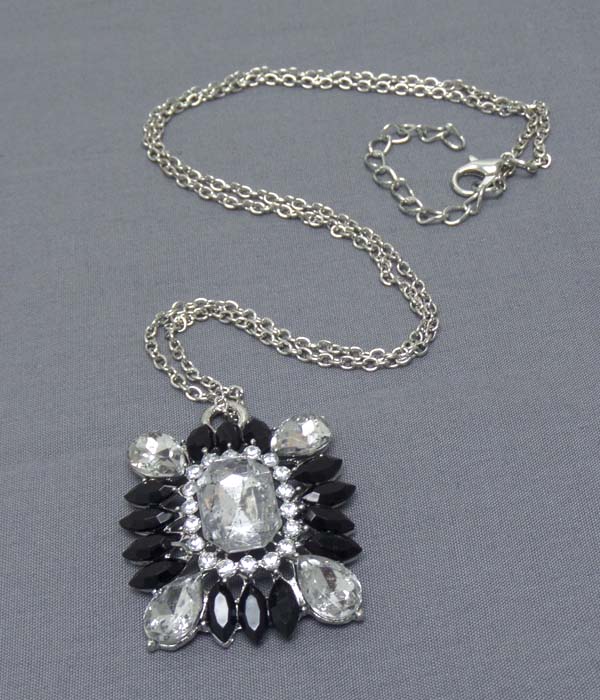 CRYSTAL AND ACRYLIC STONE MIX PENDANT NECKLACE