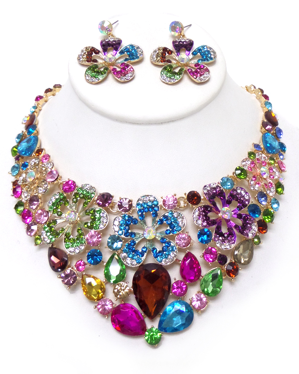 LUXURY CLASS VICTORIAN STYLE AND AUSTRIAN CRYSTAL FLOWER AND FACET GLASS PARTY NECKLACE SET