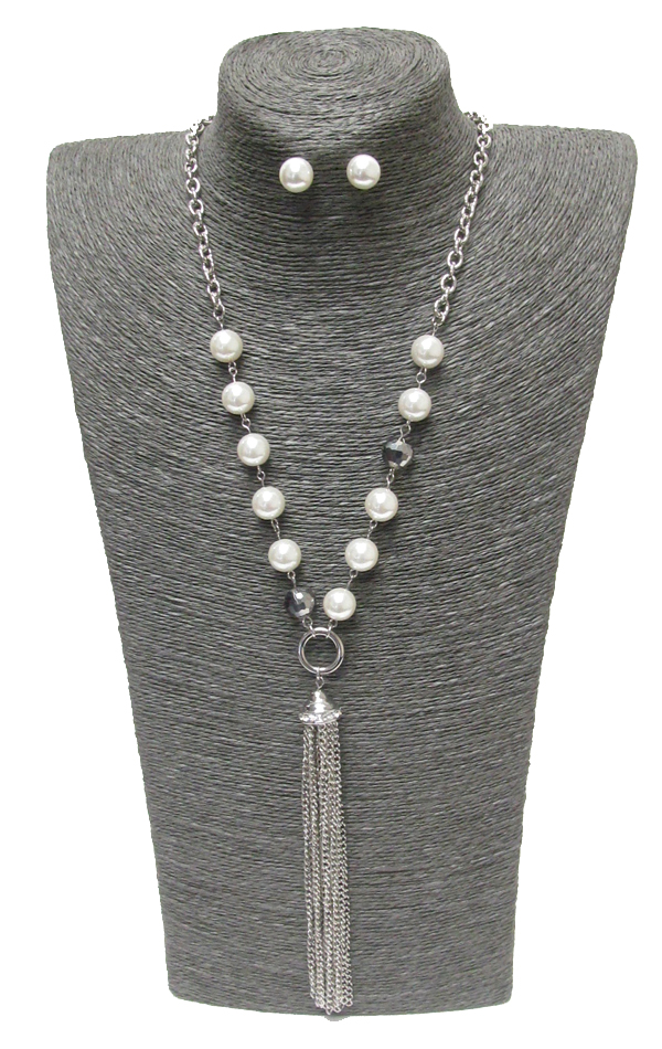 MULTI CHAIN TASSEL AND PEARL NECKLACE SET