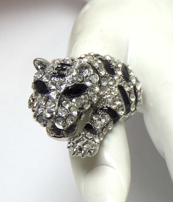 CRYSTAL AND EPOXY TIGER STRETCH RING