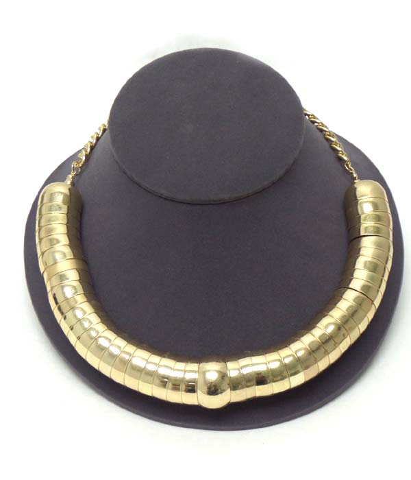 GOLD CHUNKY CAB NECKLACE