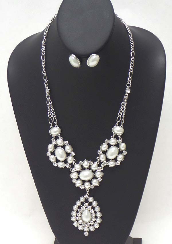 CRYSTAL AND MULTI SIZE PEARL ON OVAL FLOWERS DROP PARTY NECKLACE EARRING SET