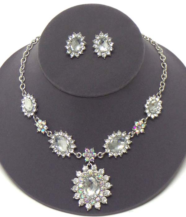 CRYSTAL AND FACET GLASS FLOWER PENDANT PARTY NECKLACE EARRING SET