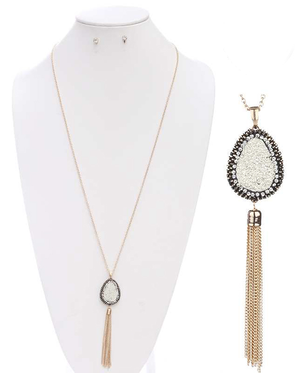 DRUZY AND CRYSTAL TEARDROP AND FINE CHAIN TASSEL LONG NECKLACE SET