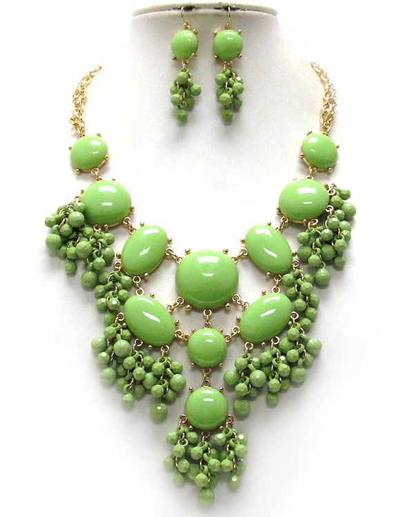 MULTI SHAPE ACRYLIC STONE AND BEAD DROP BUBBLE NECKLACE AND EARRING SET