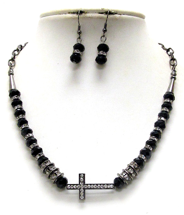 CRYSTAL CROSS PENDANT AND GLASS AND RONDELL BEAD NECKLACE EARRING SET