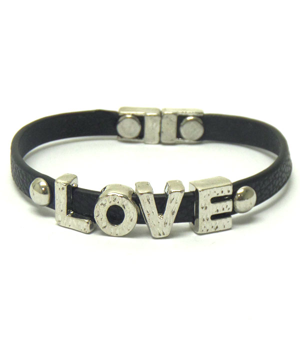 LOVE ON LEATHERETTE BAND AND MAGNETIC CLOSURE BRACELET