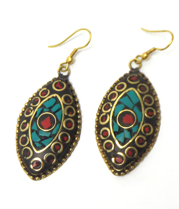 HANDMADE TURQUOISE AND CORAL MIX AND WIREART EARRING