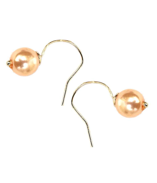 PEARL AND WIRE HOOK EARRING