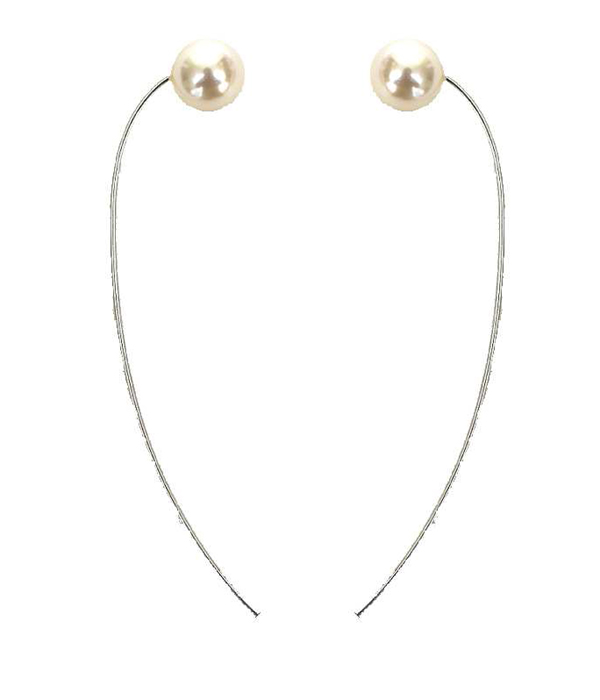 PEARL AND WIRE HOOK EARRING