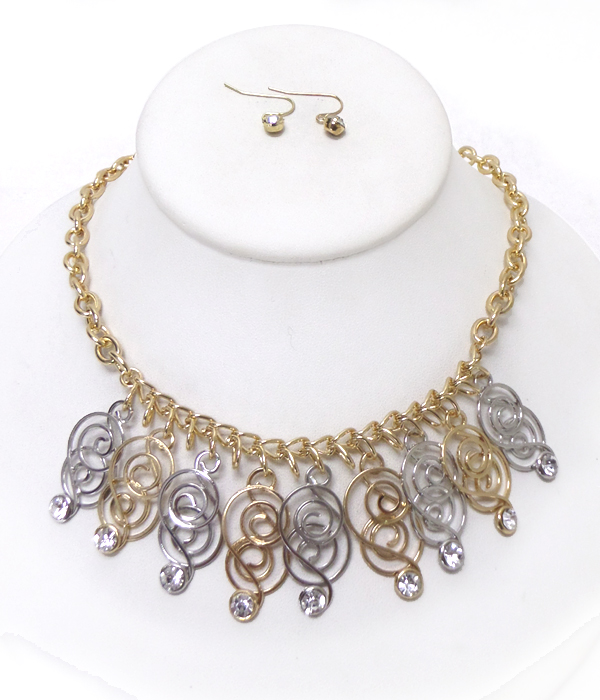 MULTI CRYSTAL AND SWIRL WIRE DROP NECKLACE SET