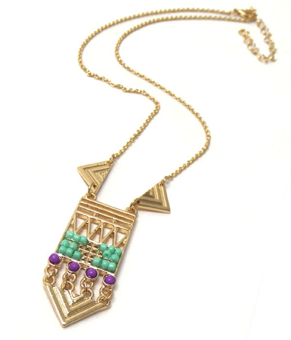 SEED BEAD AND METAL FILIGREE CHEVRON PATTERN PENDANT NECKLACE