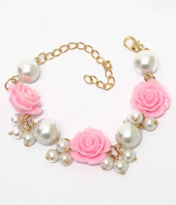 ROSES WITH PEARLS BRACELET