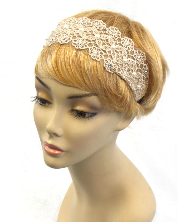 CRYSTAL AND PEARL ACCENT ON THICK LACE STRETCH HEADBAND