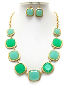 MULTI ACRYLIC SQUARE STONE LINK NECKLACE EARRING SET