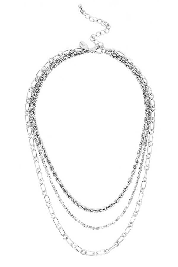 TRIPLE LAYER METAL CHAIN NECKLACE
