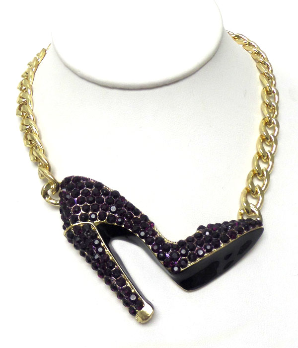 LARGE CRYSTAL HEEL AND THICK CHAIN NECKLACE