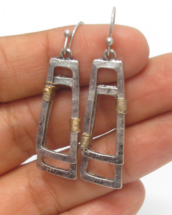 ANTIQUE SILVER DOUBLE SQUARE EARRING