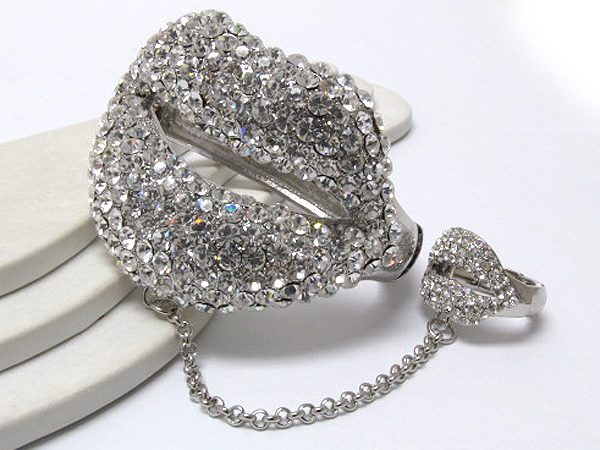 VALENTINE CRYSTAL FASHION LARGE LIPS AND CHAIN RING AND HINGE BANGLE