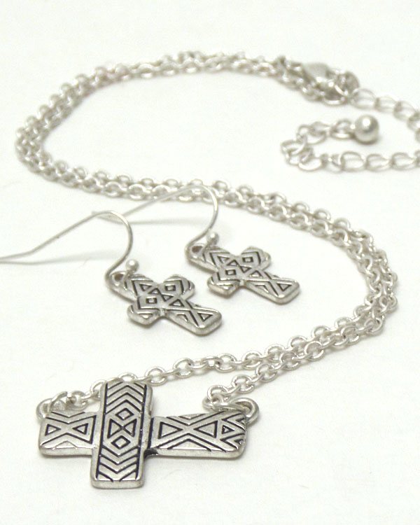 TRIBAL PATTERN CROSS PENDANT NECKLACE AND EARRING SET