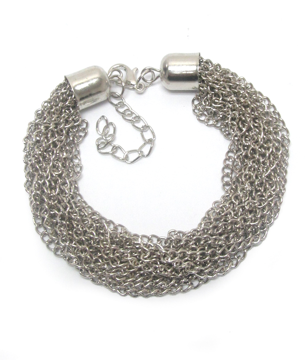LAYERS OF CHAIN BRACELET 