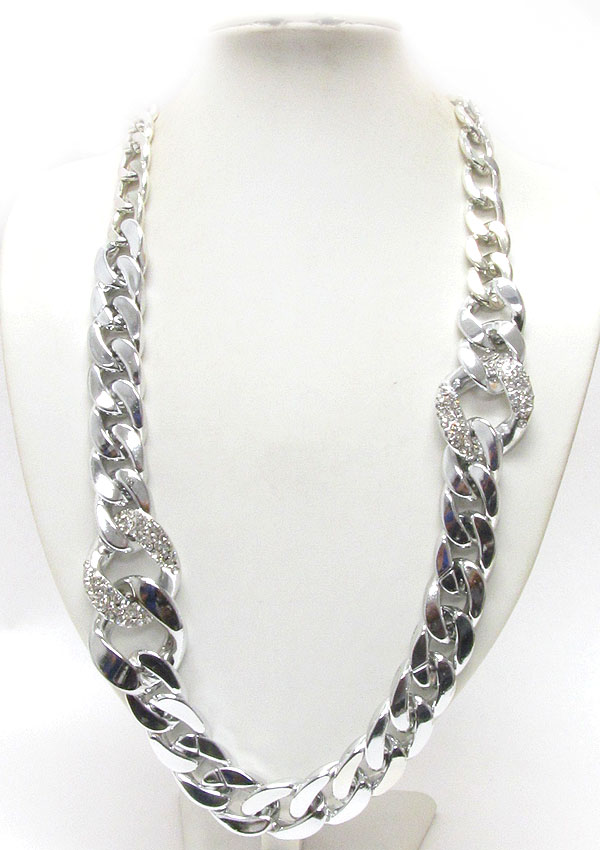 CRYSTAL DECO THICK AND LONG CHAIN NECKLACE