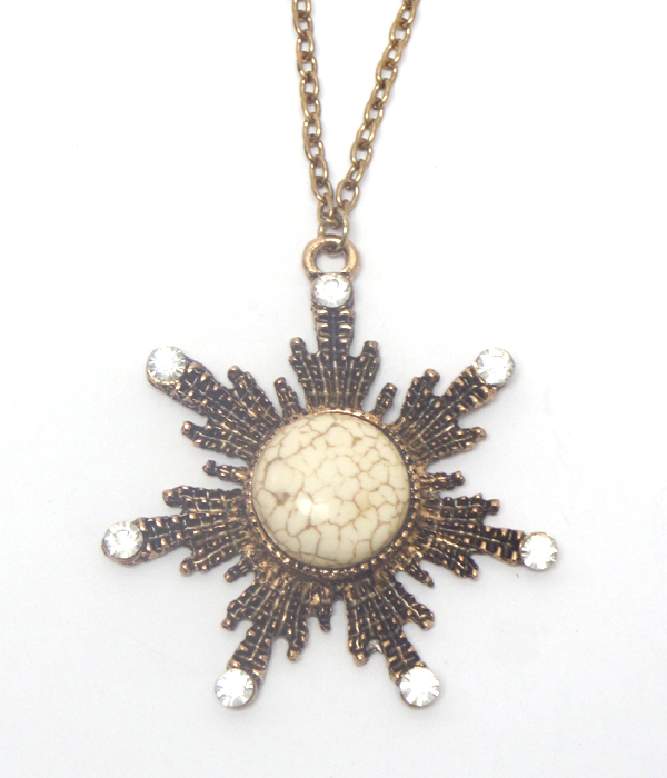 SNOWFLAKE SHAPE WITH STONE CENTER NECKLACE 