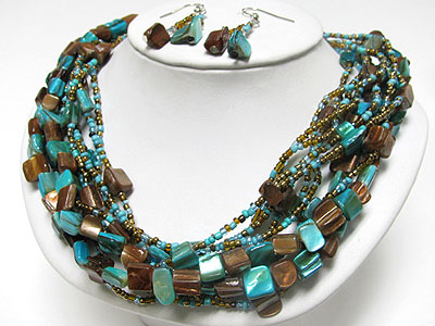 MULTI LAYER SHELL CUBE AND SEED BEADS NECKLACE AND EARRING SET