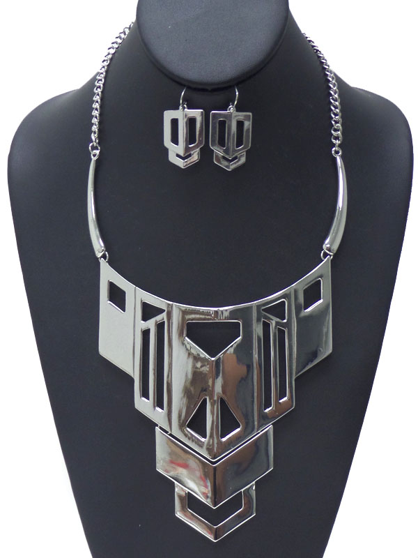 TRIBAL STYLE CUT OUT METAL NECKLACE SET