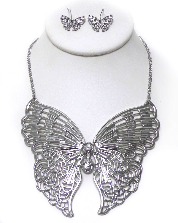 BUTTERFLT WITH CRYSTALS NECKLACE SET