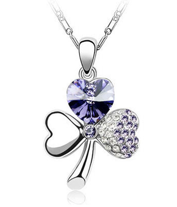 CRYSTAL CLOVER PENDANT NECKLACE