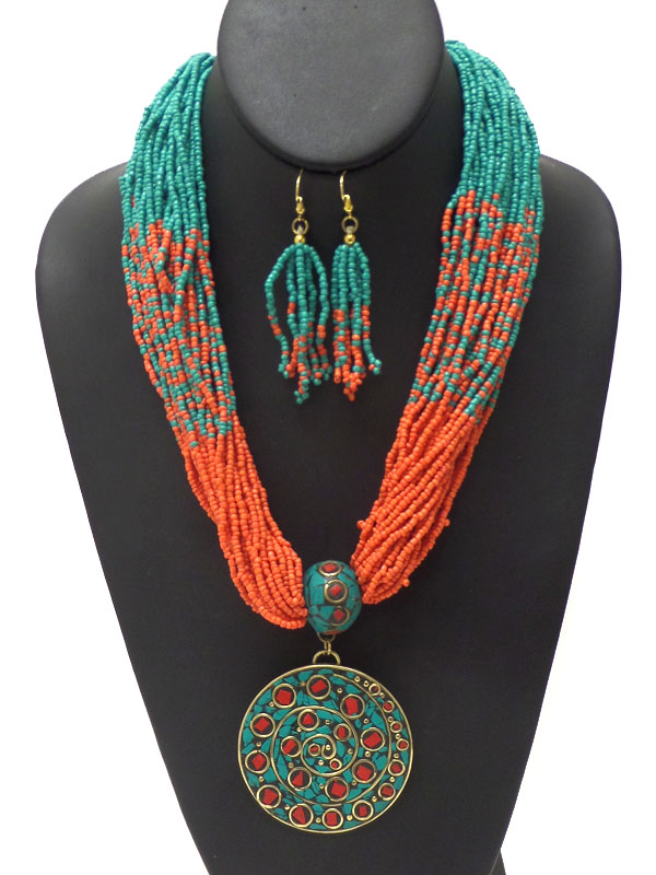 ROUND DISK CHUNKY LAYER OF SEED BEADS NECKLACE SET