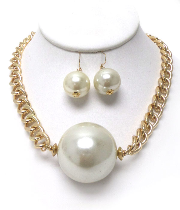 LARGE PEARL METAL CHAIN NECKLACE SET