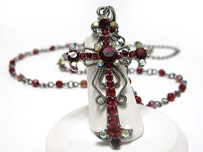 CRYSTAL CROSS AND BEADS CHAIN NECKLACE