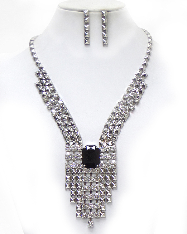 ELEGANT CRYSTAL AND CHAIN DROP NECKLACE SET