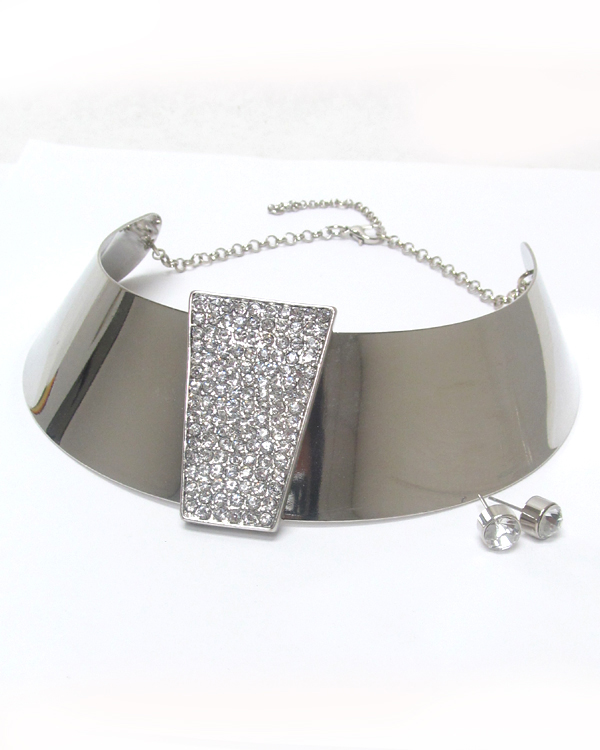 CRYSTAL STUD THICK METAL CHOKER NECKLACE SET