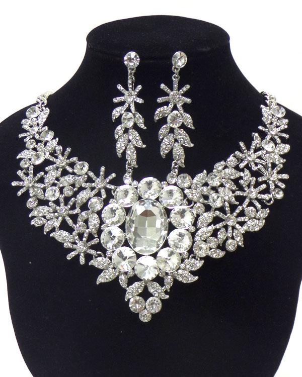LUXURY CLASS VICTORIAN STYLE AND AUSTRIAN CRYSTAL FLOWER AND FACET GLASS PARTY NECKLACE SET