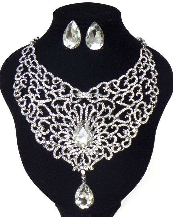 LUXURY CLASS VICTORIAN STYLE AND AUSTRIAN CRYSTALTEARDROP FACET GLASS PARTY NECKLACE SET