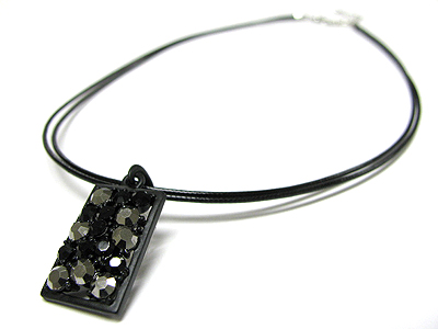 CRYSTAL AND ENAMEL METAL PENDANT CORD NECKLACE