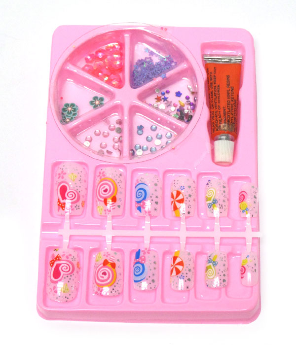 ASSORTED GLUE ON NAILS AND CRYSTAL PACK