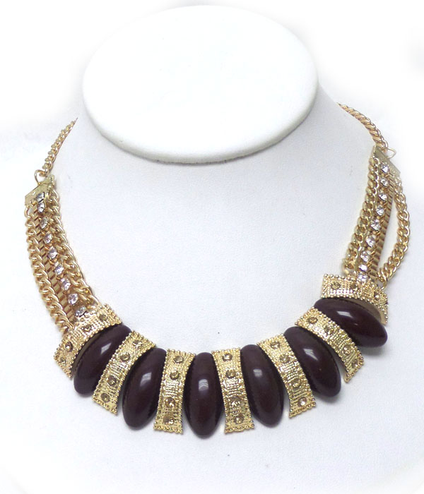 FOUR LAYER CHAIN WITH STONES NECKLACE SET