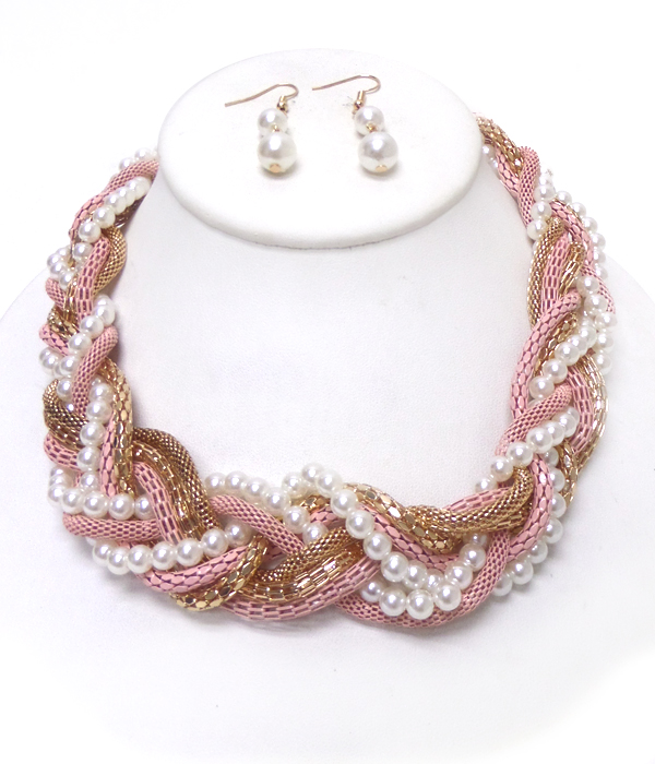 MESH AND PEARL CHAIN TWIST NECKLACE SET