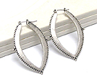 ANITIQUE METAL LEAF EARRING