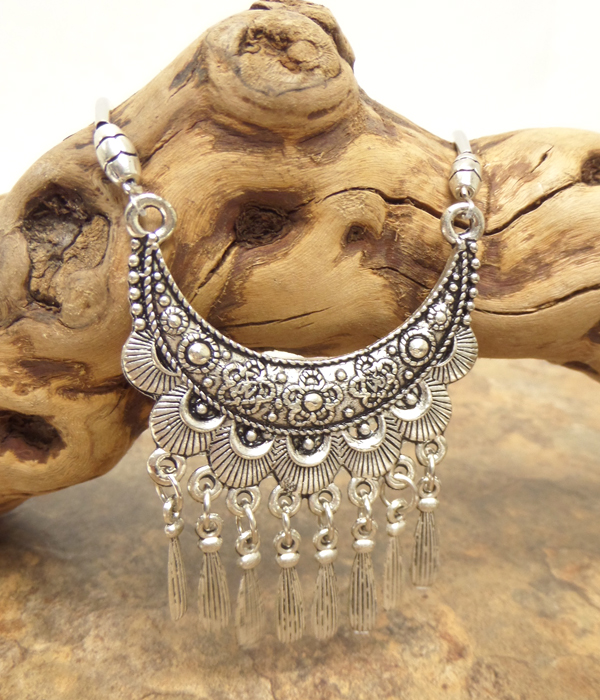 VINTAGE TIBETAN SILVER BOHEMIAN FLOWER AND TUBE CHAIN NECKLACE