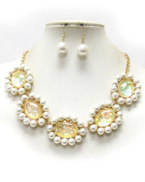 ABALONE FINISH PUFFY OVAL STONE AND PEARL DECO FLOWER LINK NECKLACE EARRING SET