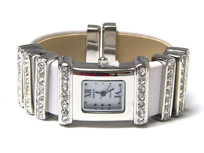 LEATHER BAND AND CRYSTAL RING FASHION CUFF WATCH