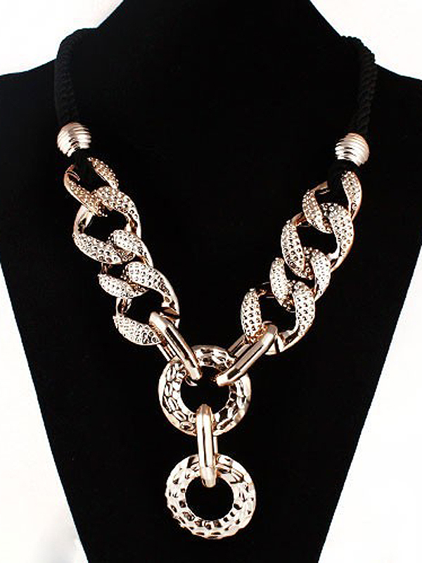 TEXTURED  CHAIN AND DOUBLE ROPE NECKLACE