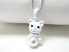 WHITE GOLD PLATING EPOXY AND CRYSTAL STUD CAT PENDANT NECKLACE